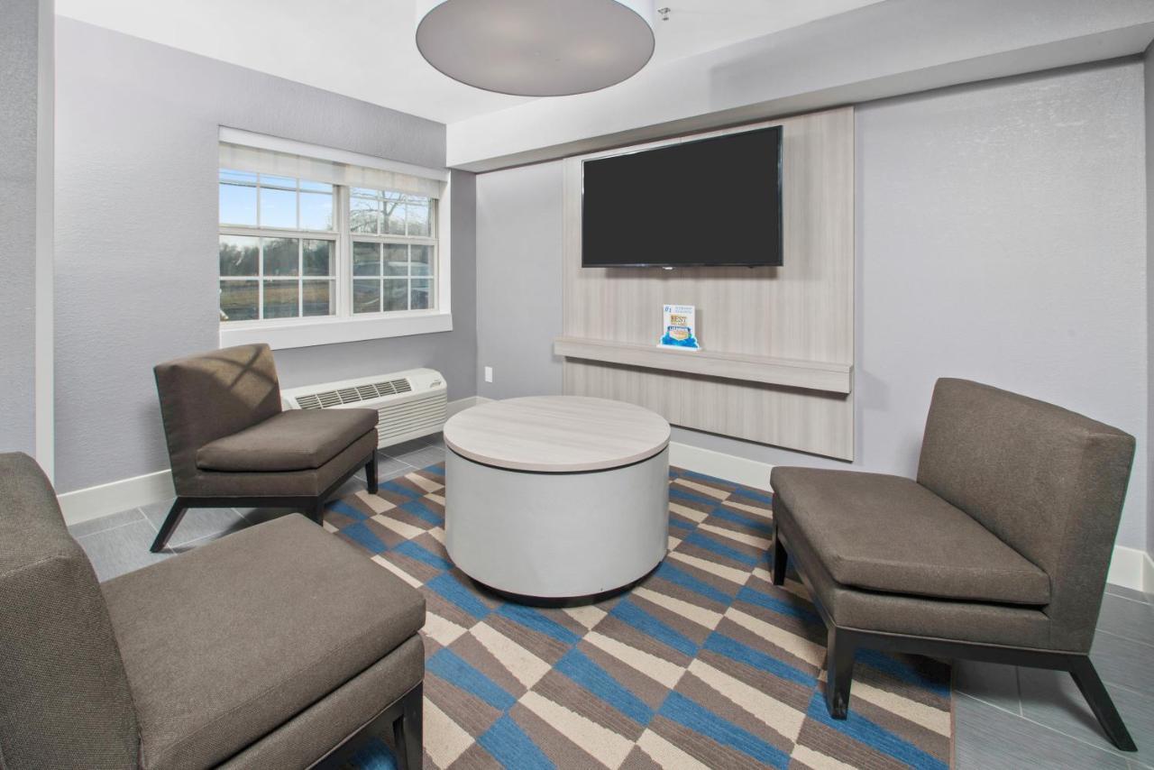 Microtel Inn & Suites By Wyndham Bethel/Danbury Exterior foto