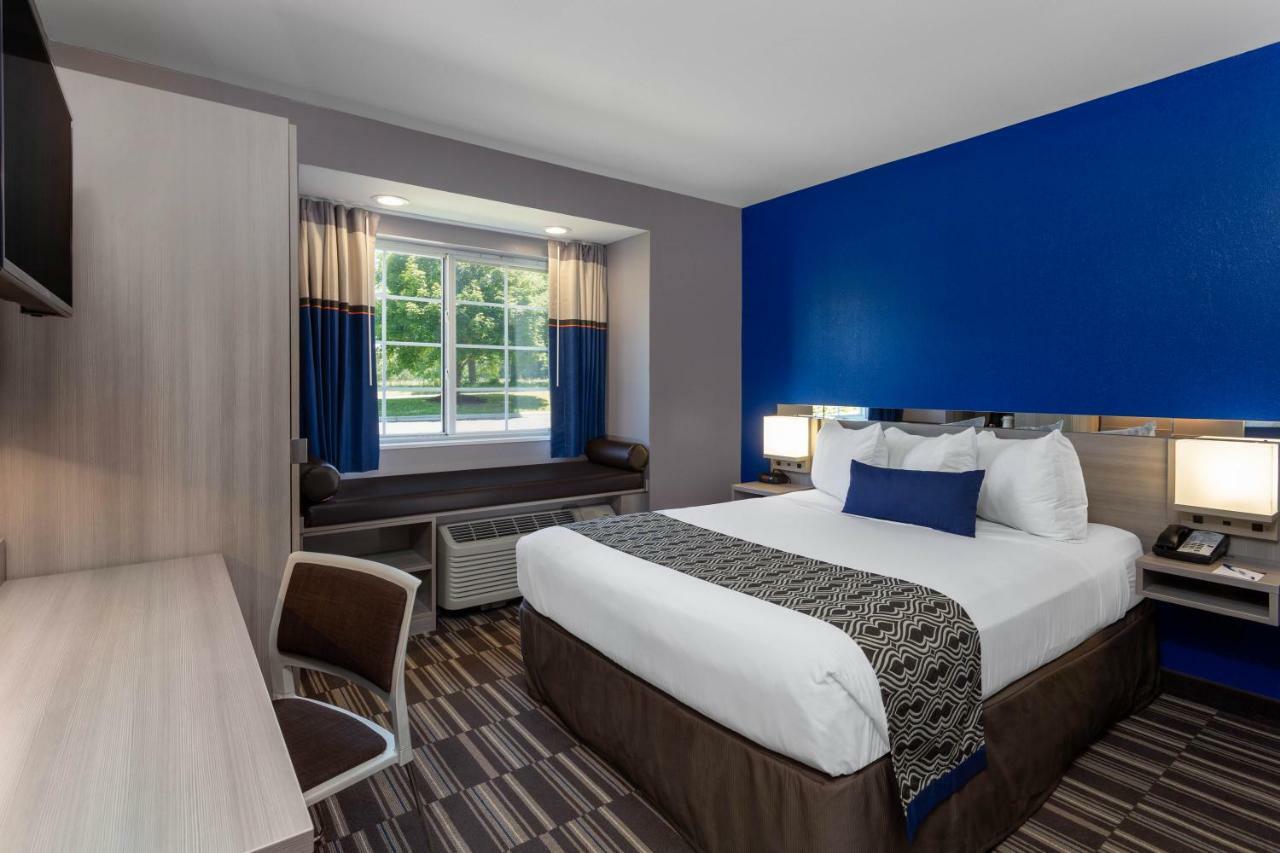 Microtel Inn & Suites By Wyndham Bethel/Danbury Exterior foto